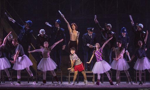 Crítica: Billy Elliot, um musical para meninos e meninas