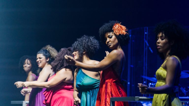 Musical em tributo a Elza Soares faz apresentação gratuita em Duque de Caxias, no Rio de Janeiro