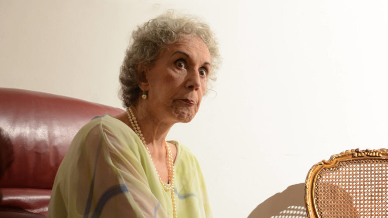Aos 85 anos, Maria Alice Vergueiro é internada em São Paulo com sintomas de Coronavírus
