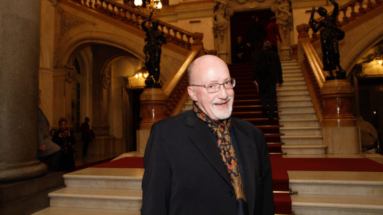 Vencedor do Prêmio Molière, diretor Iacov Hillel é internado aos 71 anos
