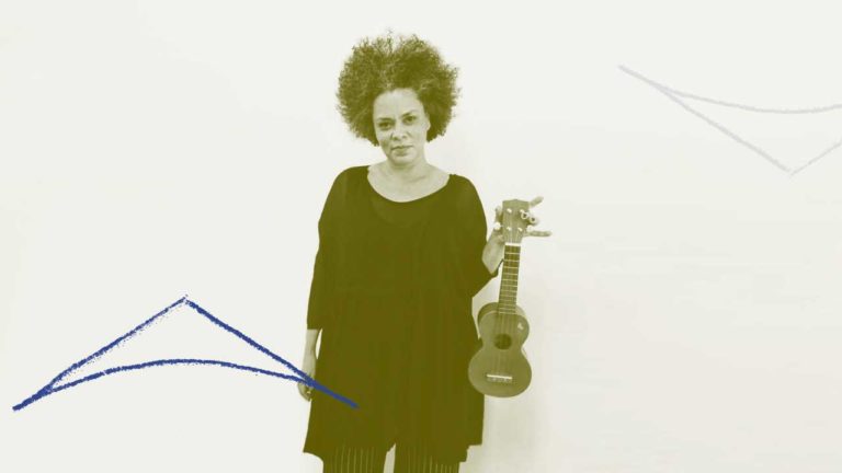 Andrea Marquee agenda lançamento de segundo volume de EP gravado ao som de ukulele