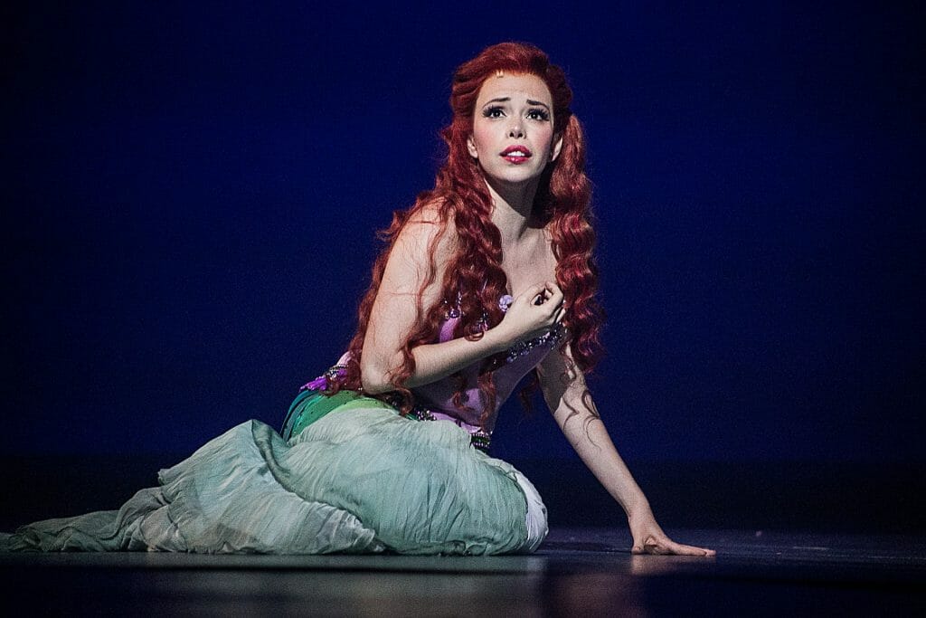 Fabi Bang na pele de Ariel em A Pequena Sereia - O Musical | Foto: Divulgação